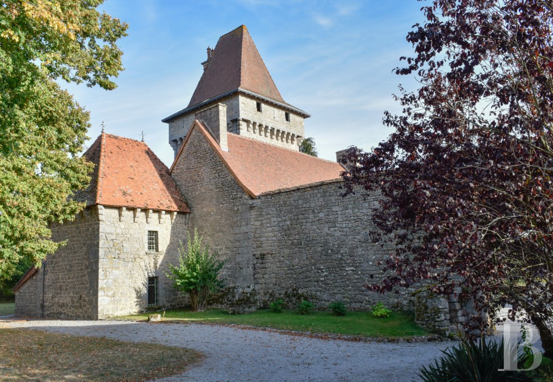 A 17th-century independent dwelling in the centre of a medieval stronghold in Limousin, in south-east Creuse near Aubusson - photo  n°34